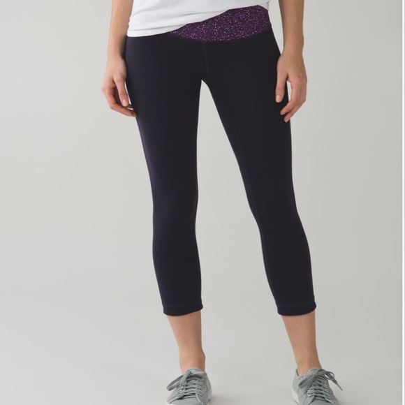 Lululemon Wunder Under Crop III (Reversible) - Picture 2 of 15